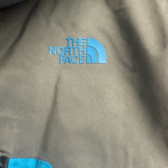 The North Face Men's Performance Jacket in Blue and Gray - Picture 5 of 13